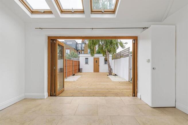 James_anderson-95_queens_road-sw14__15_.jpg
