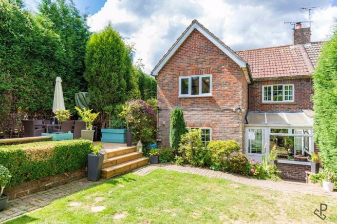 4 bedroom semi-detached house for sale in Hamsey Road, Sharpthorne ...