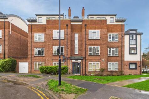 Sussex Lodge, Courtlands, Maidenhead, Berkshire, SL6