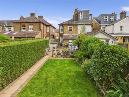 Albany Road, Hersham, Walton-On-Thames