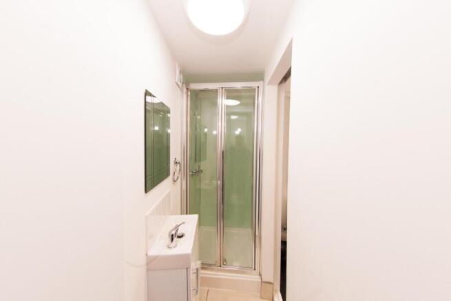 2PowellsRowRm3 (1).jpg