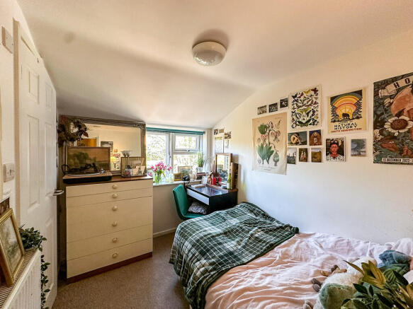 Room 6 (4)