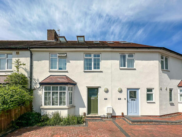 External front (1...