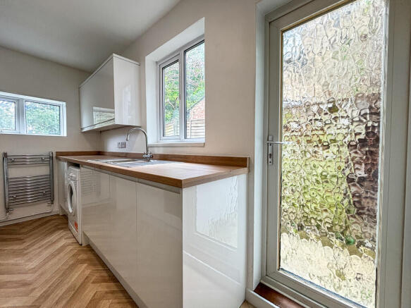 Kitchen (2)
