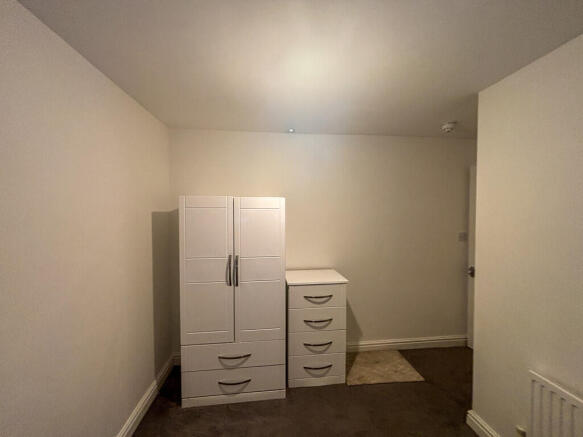 Room 8 (2)