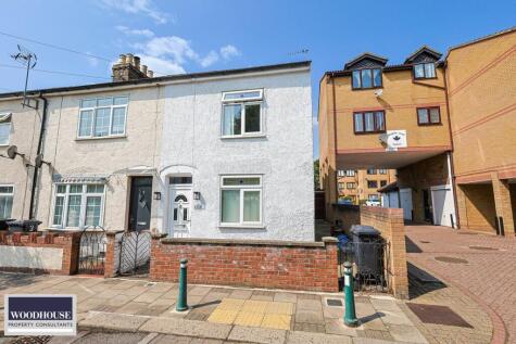 Cross Road, Waltham Cross, EN8