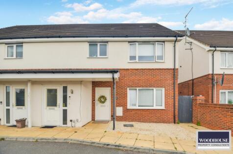 Beazley Court, Cheshunt, EN8