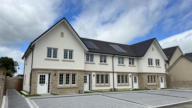 Catherines Wynd Front of properties.jpg