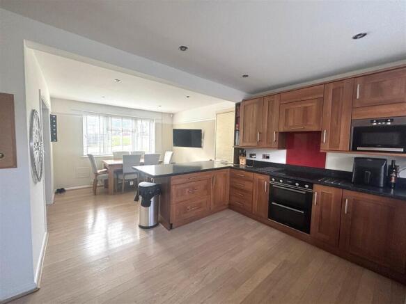 Kitchen to Diner