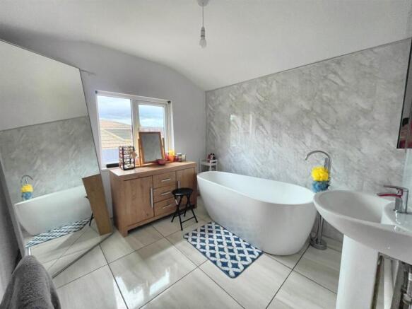 Upstairs Bathroom