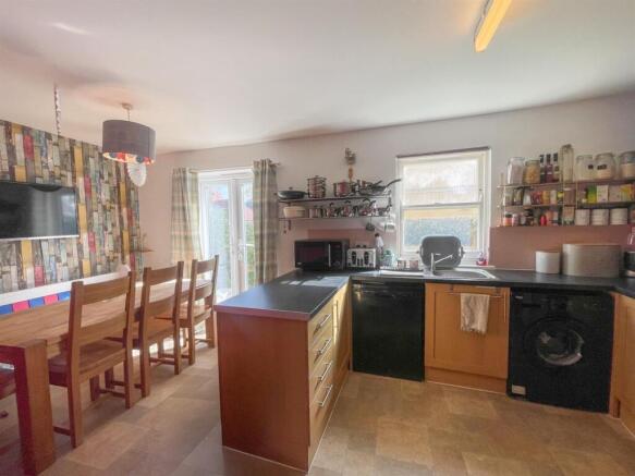 Kitchen/Breakfast Room