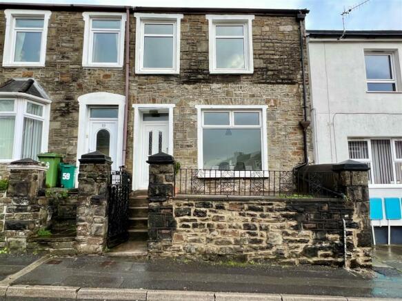 3 bedroom terraced house  for sale Aberdare