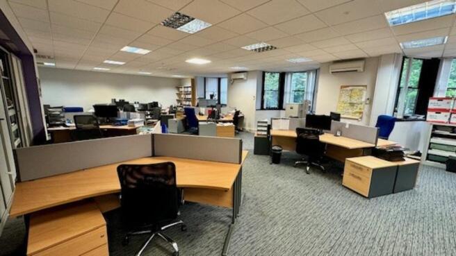 Office 1.jpg