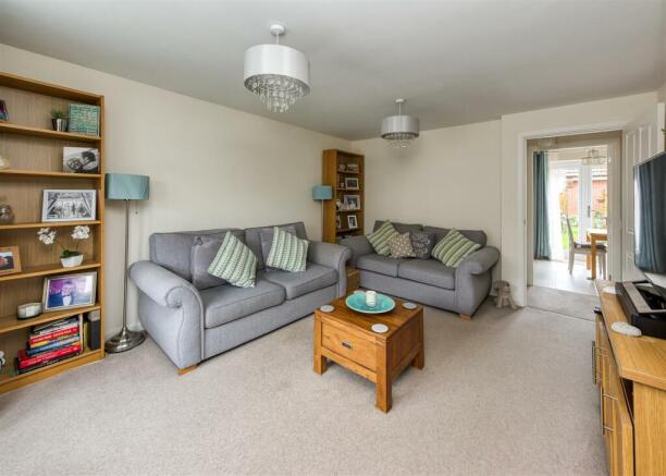 2 Lickey Close-Living Room B.jpg