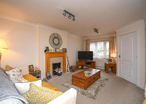 1 Park Avenue-Living Room.jpg