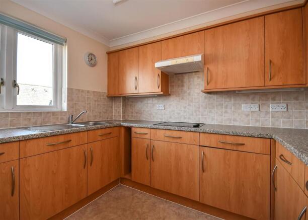 42 Wombrook Court-Kitchen.jpg
