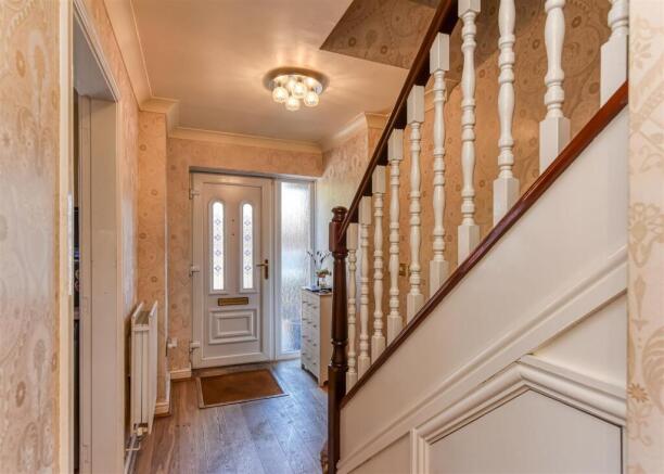 35 Hellier Drive-Hall.jpg