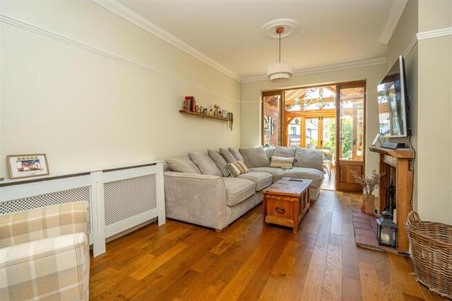 18 Sedgley Road-Living Room.jpg