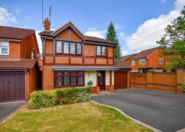19 Penleigh Gardens-Front.jpg