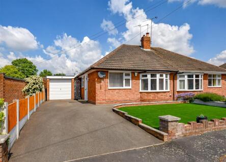 5 Kirkstone Crescent, Wombourne