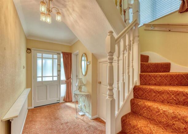 334a Penn Road-Hall.jpg