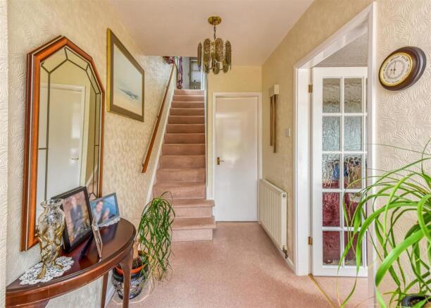 49 Common Road-Hall.jpg