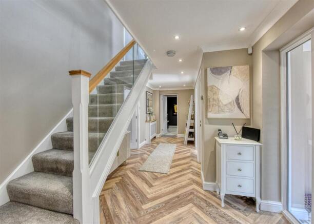 9 Virginia Drive-Hallway (2).jpg