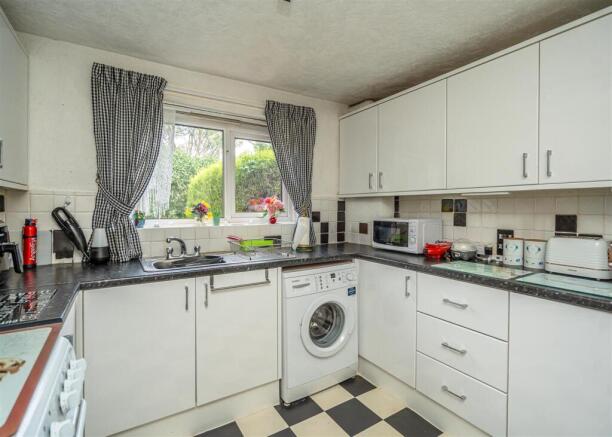 62 Giggetty Lane - Kitchen.jpg