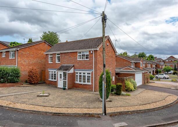 5 Churchward Grove-Front.jpg