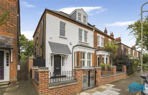 Marriott Road, Barnet, EN5