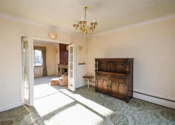 10 Farm Road - Dining Room (2).jpg