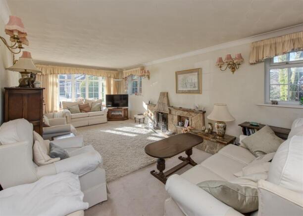 3 Mountwood Covert-lounge2.jpg
