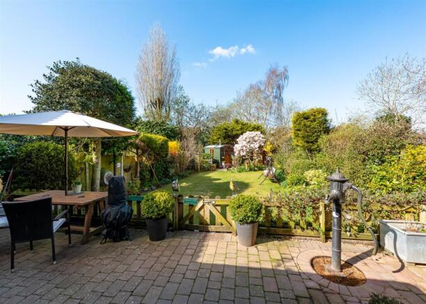 17 Wrekin Drive-garden1.jpg