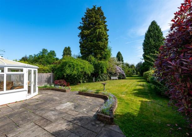 43 Woodthorne Road-garden1.jpg