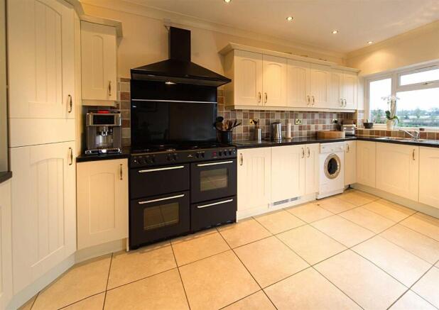 35 Sabrina Road 3
