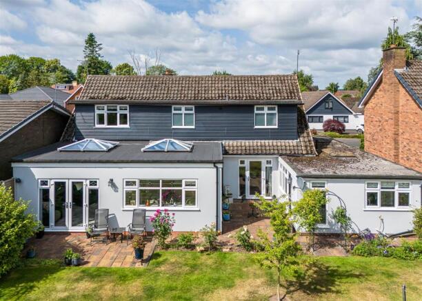 40 Cranmere Avenue-drone-1.jpg