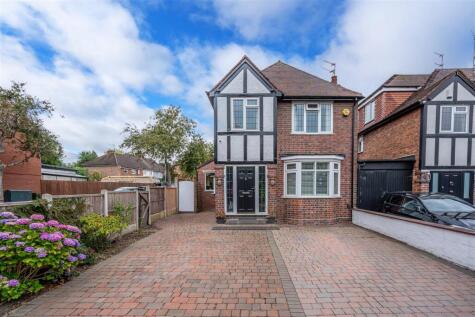 75 Broad Lane, Finchfield, Wolverhampton, WV3 9BW