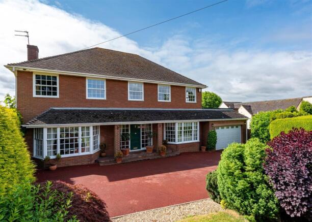 Pine House-front1.jpg