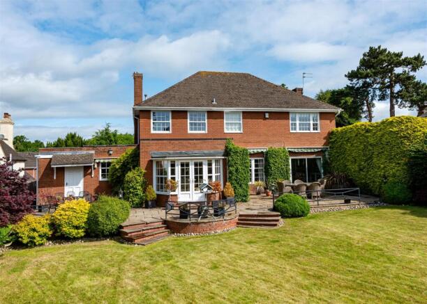 Pine House-external7.jpg