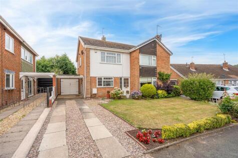 3 Oak Leys, Finchfield, Wolverhampton, WV3 9AB