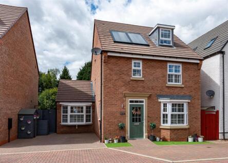 43 Henry Fowler Drive, Tettenhall, Wolverhampton, WV6 8TN