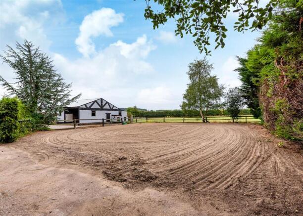 Meadow Cottage-external-2.jpg