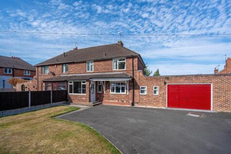 8 Kinfare Drive, Tettenhall Wood, Wolverhampton, WV6 8JW