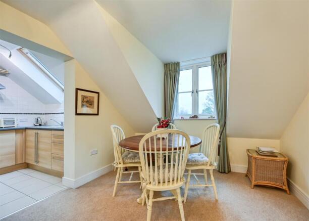 18 Bluebell Court-13.jpg