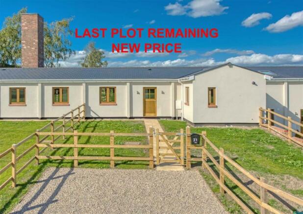 2 Bedroom Barn Conversion For Sale In The Hayloft Cranmoor