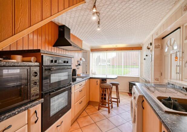 3 Bredon Close-09.jpg