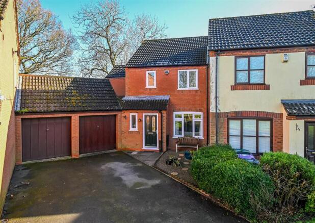 8 Danesbrook-04.jpg
