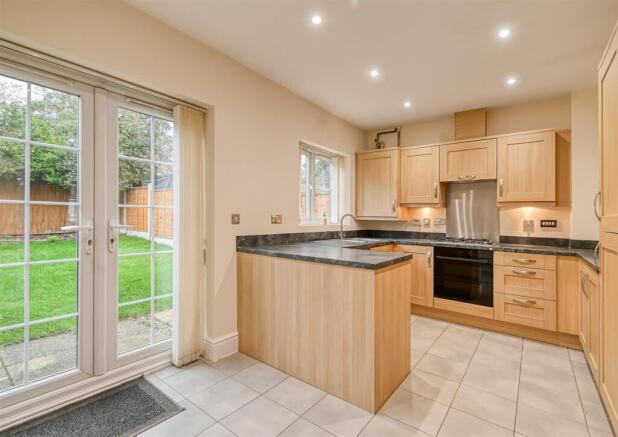 31 Wenlock Rise-7.jpg