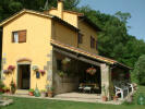 Farm House for sale in Umbria, Perugia...