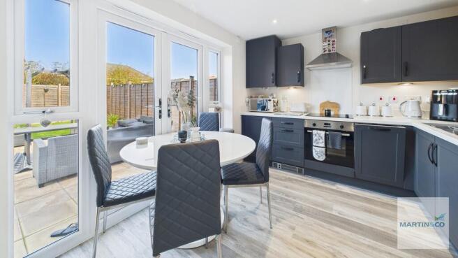 CAM03663G0-PR0204...